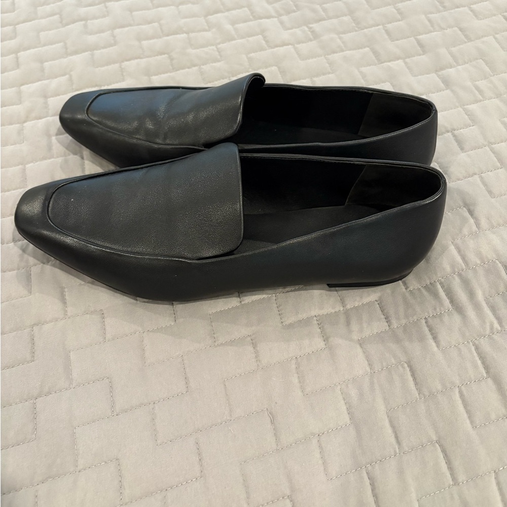 Vince Women's Black Leather Loafers
